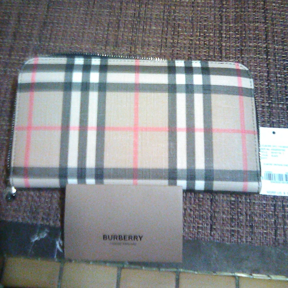 Burberry 'Elmore' Wallet